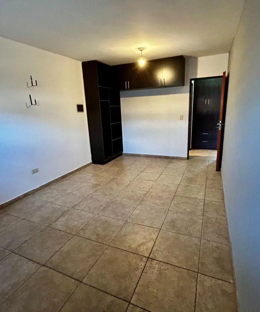 DUPLEX, 3 DORMIT, 3 BAÑOS COMP. IMPECABLE !! UBI INMEJORABLE, A 3 CUADRAS DE LA AV. RECTA MARTINOLLI 5