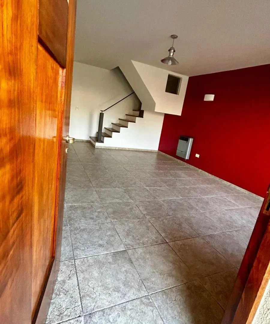 DUPLEX, 3 DORMIT, 3 BAÑOS COMP. IMPECABLE !! UBI INMEJORABLE, A 3 CUADRAS DE LA AV. RECTA MARTINOLLI 2