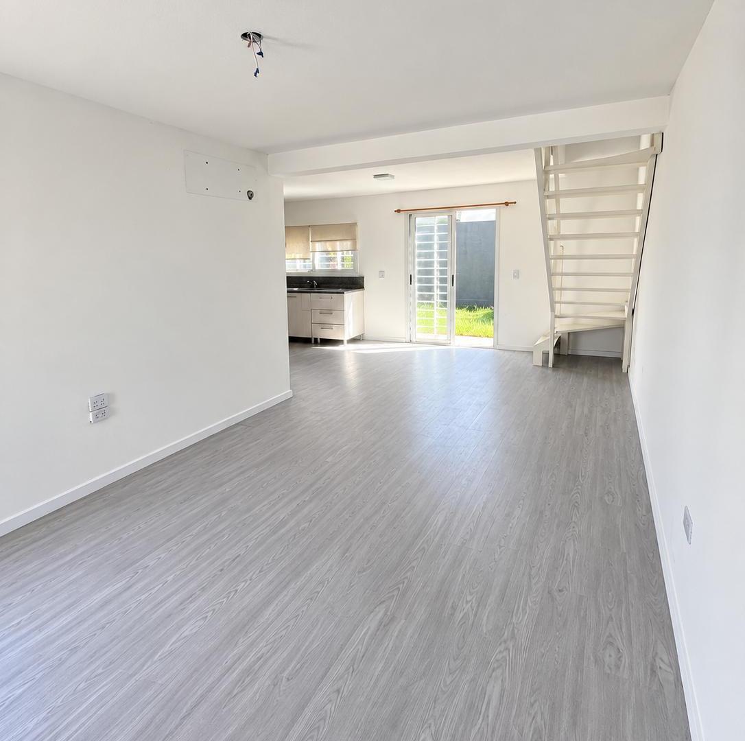 Foto de Alquiler Duplex Complejo Cerrado Los Prados La Calera, imagen 5