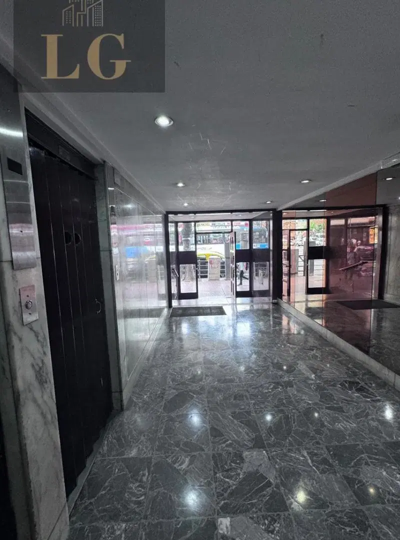 VENTA DEPARTAMENTO 4 AMBIENTES EN FLORES 3