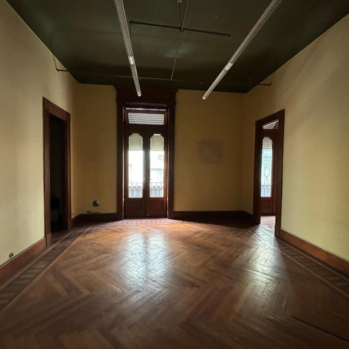 Excelente Semi Piso de Oficina en Venta 2