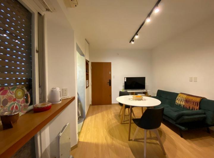 Departamento de 2 ambientes, Alquiler Temporario frente Shopping Alto Palermo 2