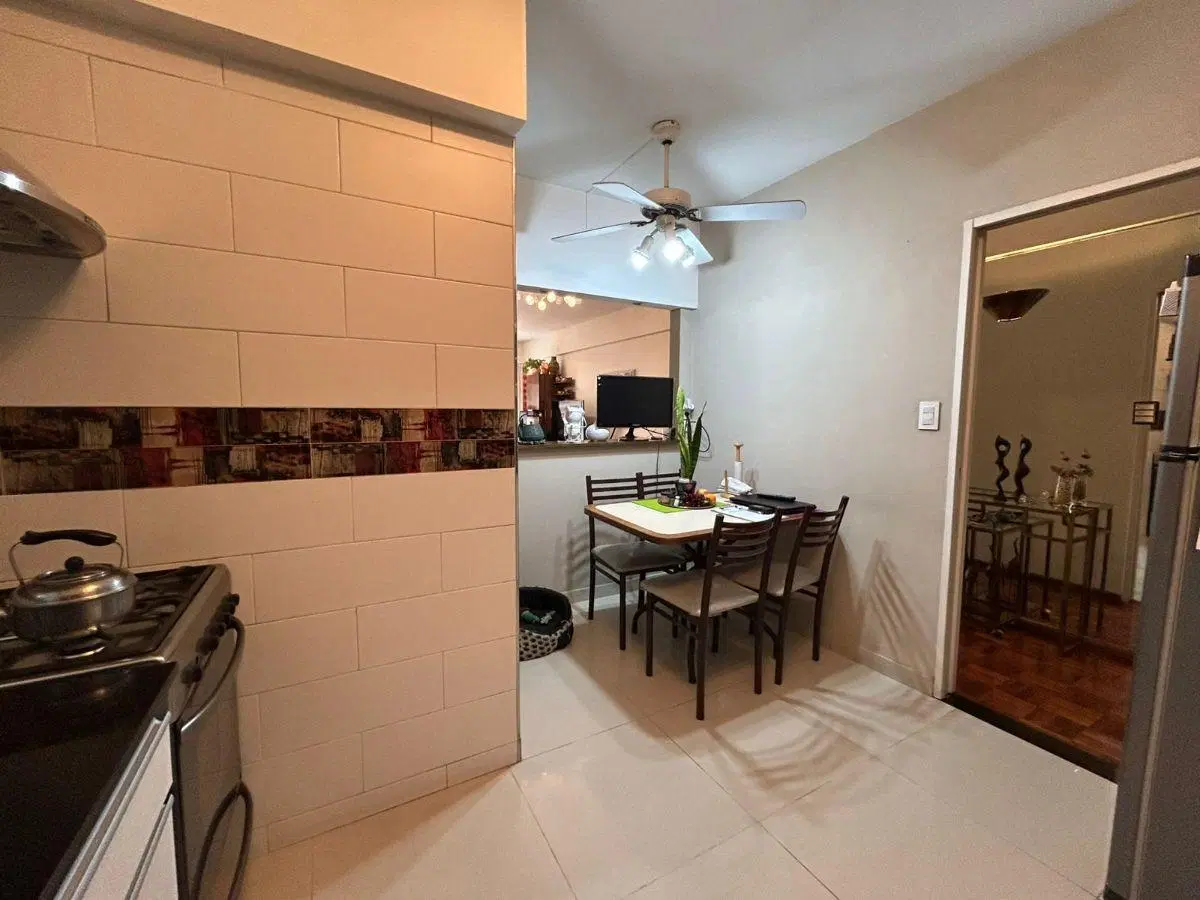 Semi Piso 3 Ambientes + Dependencia, Espacio Guarda Coche y Baulera en Venta en Caballito 3