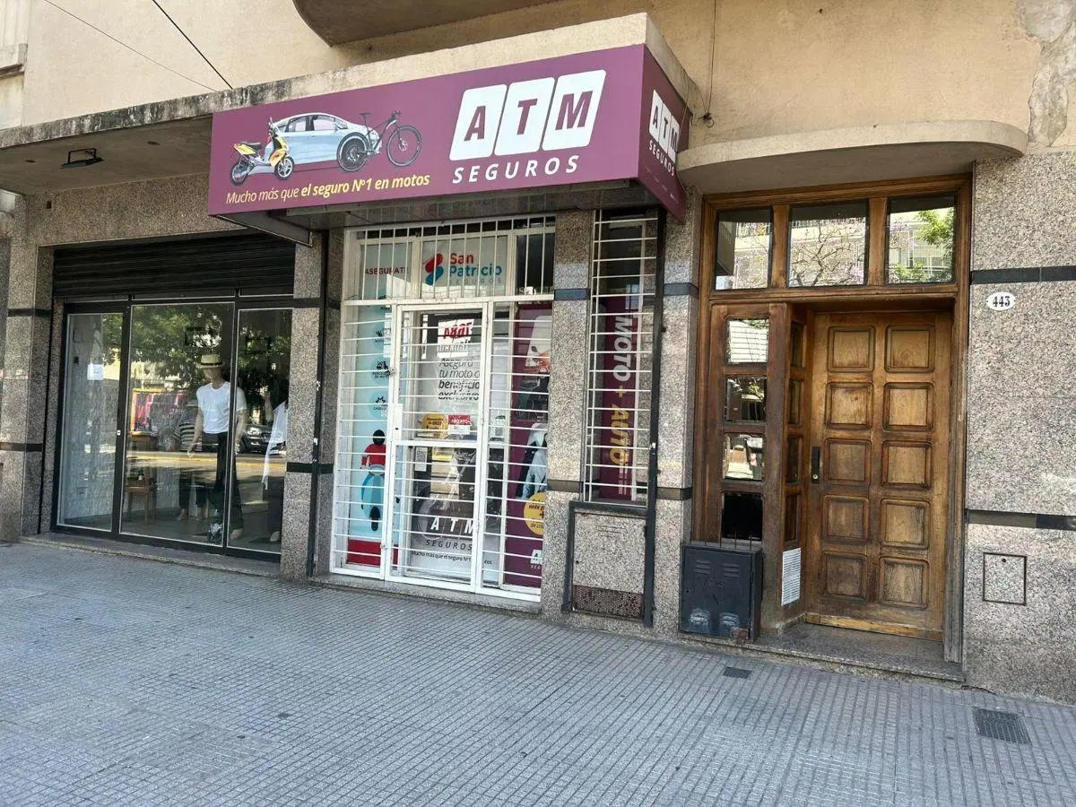 Precio Actualizado - Amplio Departamento de un Ambiente y Medio en Venta. 4