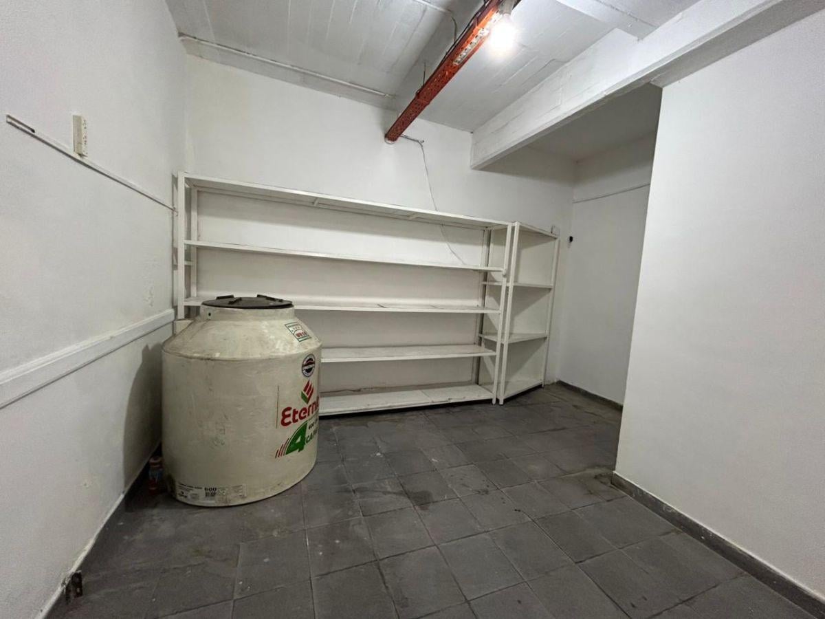 Foto de GRAN LOCAL O DEPOSITO EN PLENO POLO SANITARIO., imagen 4