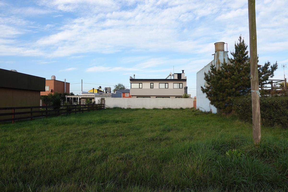 Terreno en Barrio Camet Norte, Santa Clara del Mar Ideal Ubicación! 2
