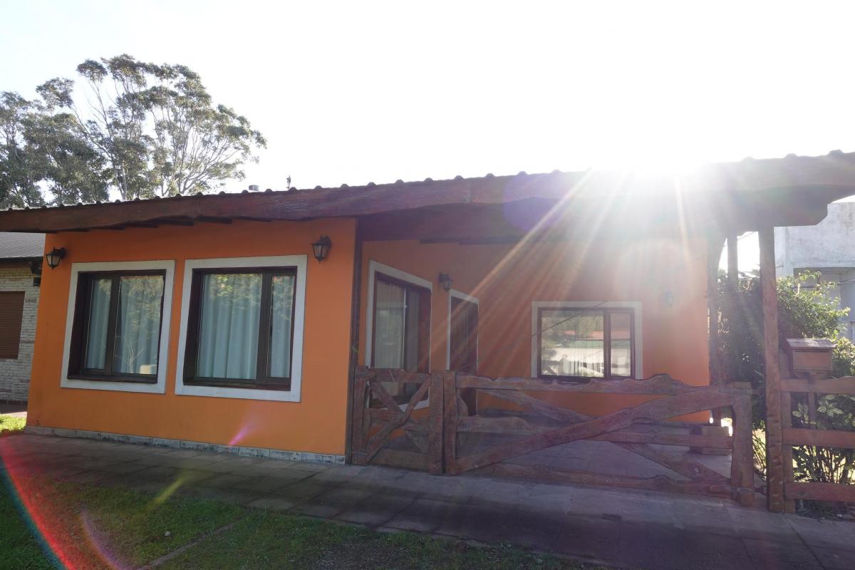 Tres Locales y Una Cabaña en Barrio Atlántida, Santa Clara del Mar 1