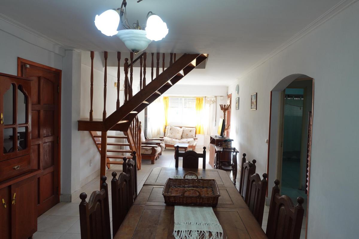 Destacado Chalet Ubicado en La Av Acapulco (Zona Comercial de Santa Clara) 3