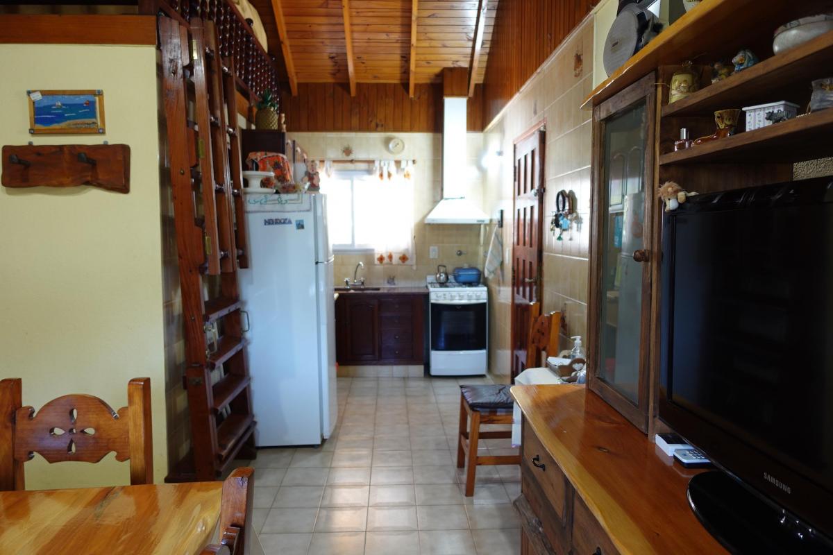 Chalet en Barrio de Vivienda Permanente en Santa Clara del Mar 2