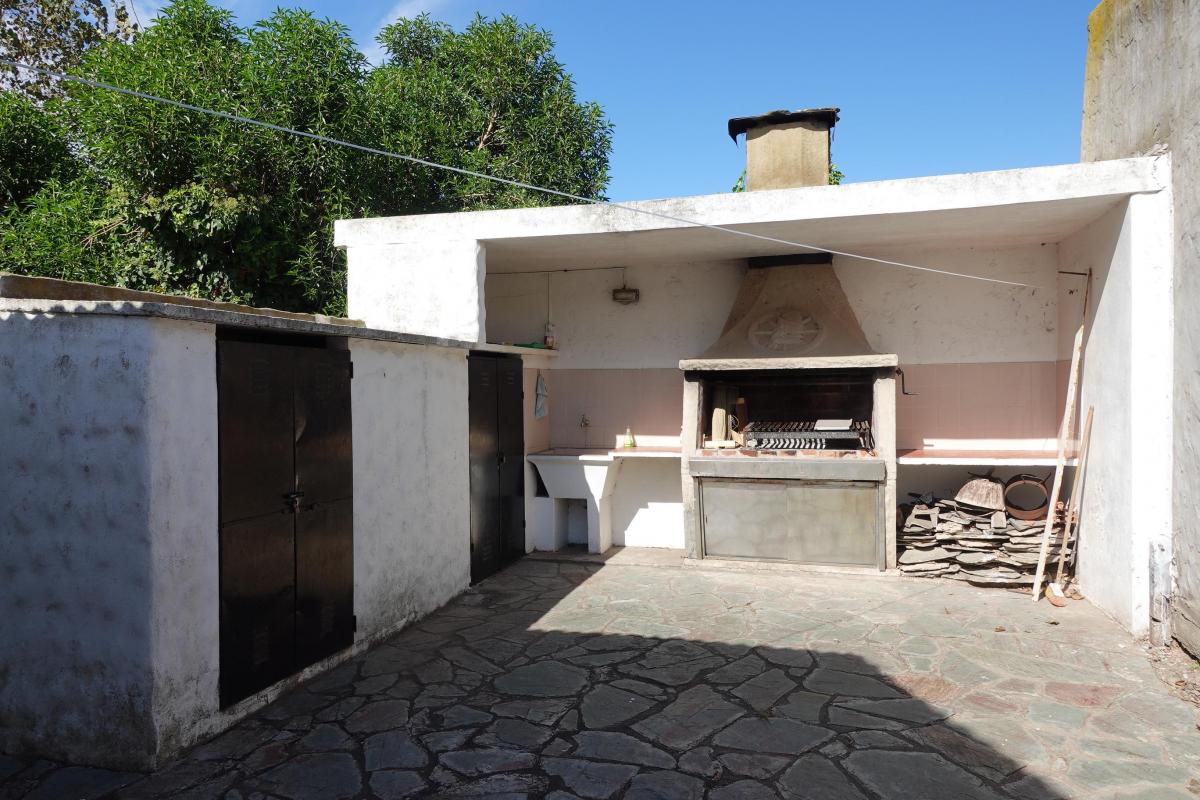 Chalet a La Venta Emplazado Sobre un Lote de 435 m² en Barrio Playa Dorada 1