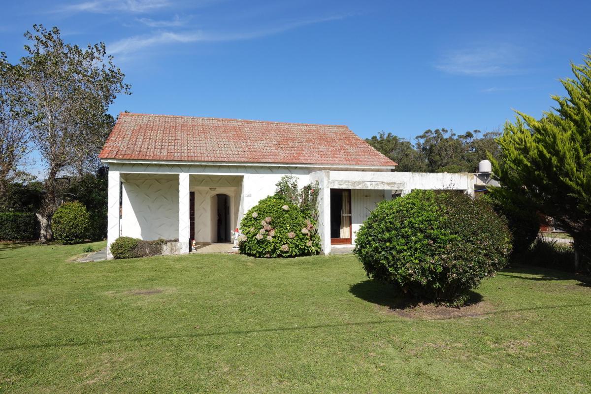 Chalet a La Venta Emplazado Sobre un Lote de 435 m² en Barrio Playa Dorada 5