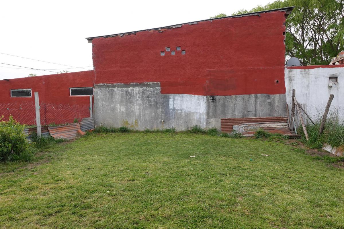 Casa en Zona de Vivienda Permanente en Santa Clara del Mar 1