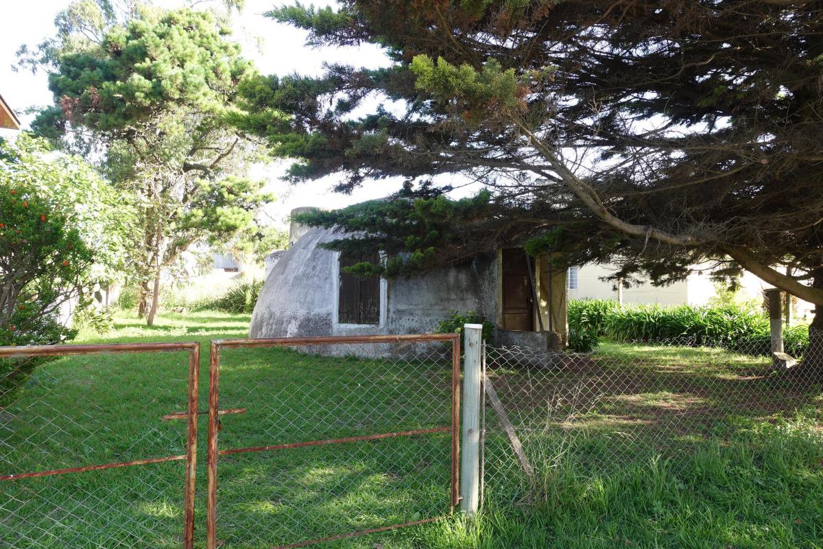 Casa Tipo Iglú en Venta en Barrio Atlántida 2