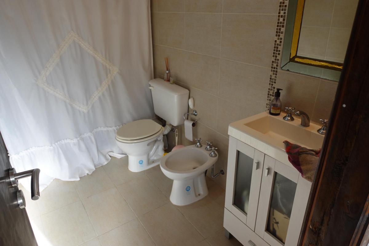 Casa en Venta en Calle Mónaco 916, a Pocos m de Av Montevideo. 4