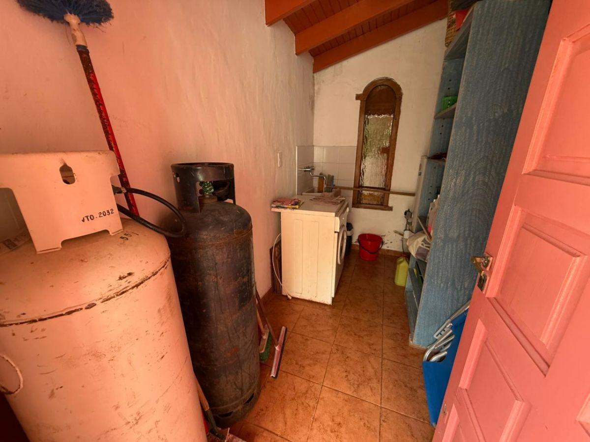 Foto de Impresionante chalet estilo colonial en venta frente al mar, imagen 3