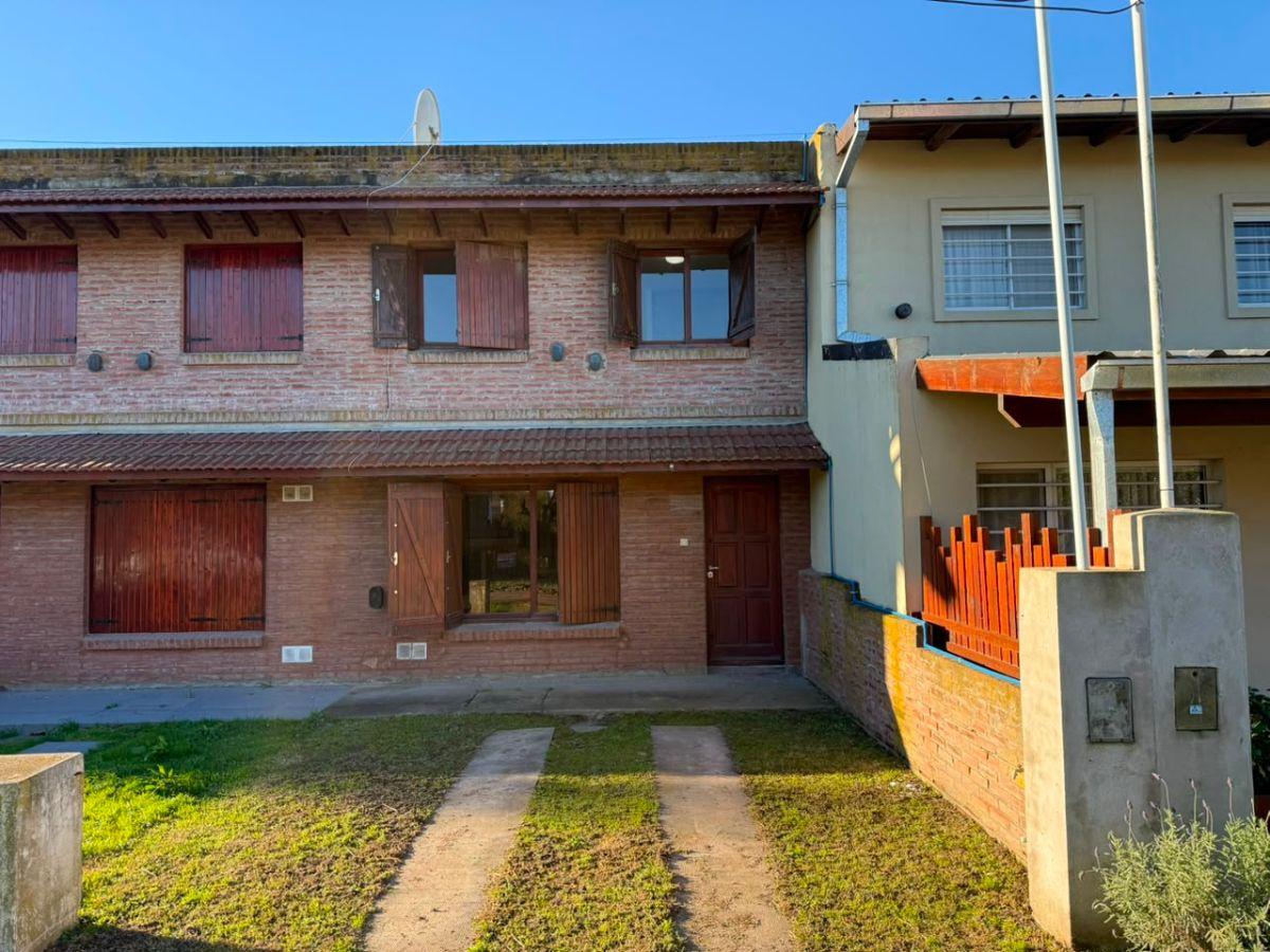 Foto de Dúplex de categoría a dos cuadras del mar en Santa Clara Del Mar, imagen 2
