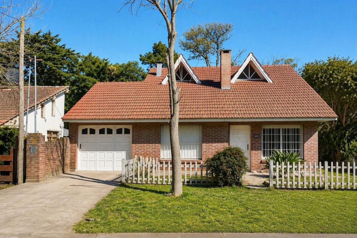 Foto de CASA EN VENTA – RESERVA FORESTAL ATLÁNTIDA, imagen 4