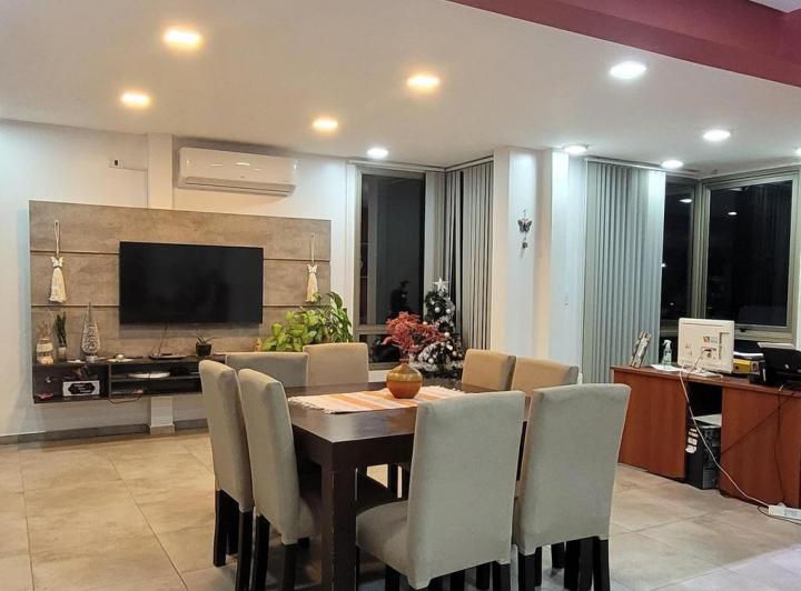 Hermosa Casa en Venta - B° Terruños de Araoz III 3