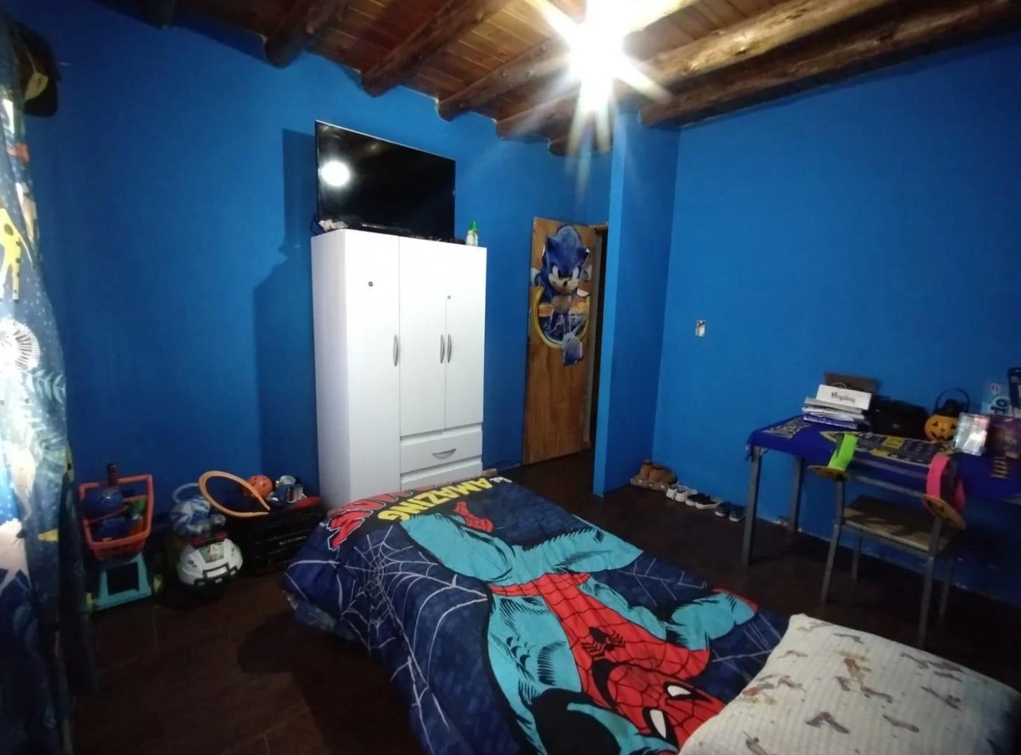 Foto de Casa en venta en Colonia Segovia con amplio lote, imagen 3