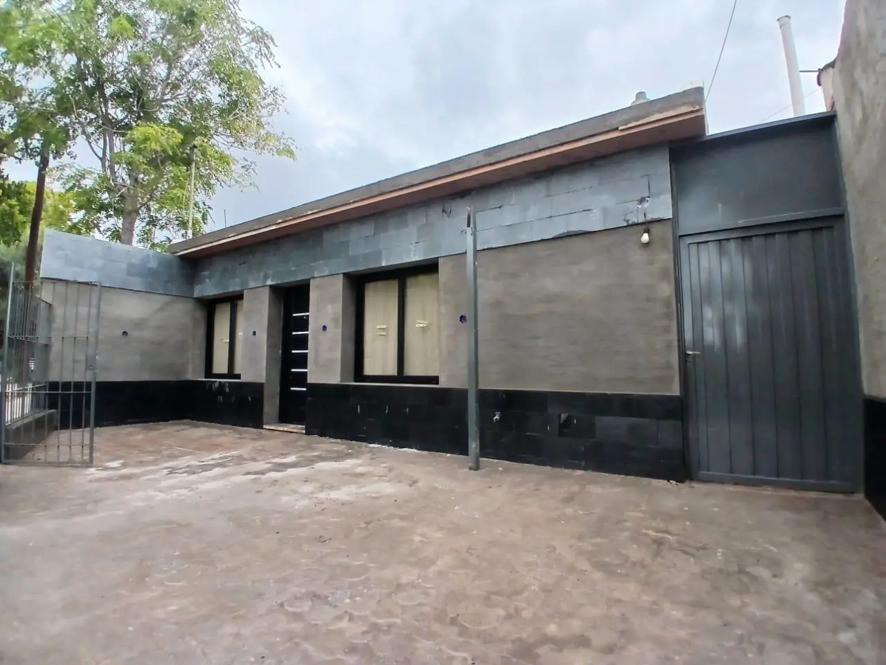 vENTA CASA 3 DORMITORIOS GODOY CRUZ 1