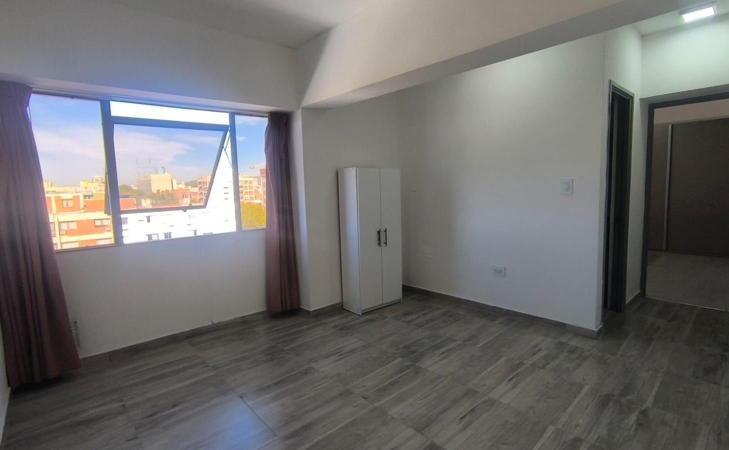 Foto de Oficina en alquiler RECICLADA Edificio Presidente, Capital Mendoza, imagen 4