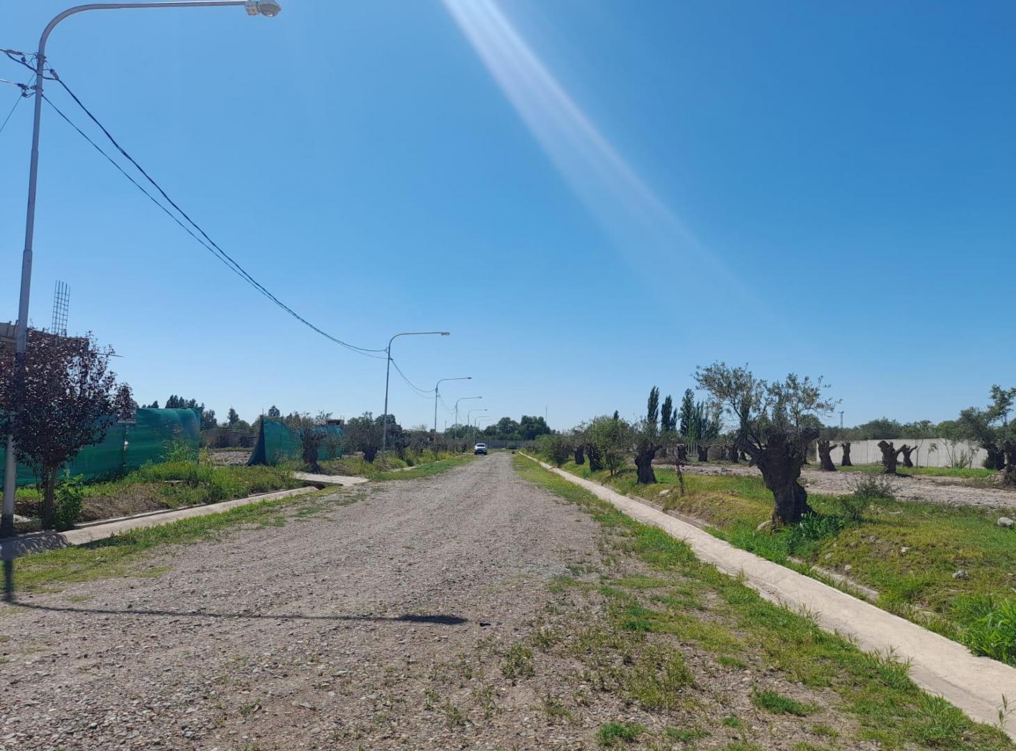 Foto de LOTE EN VENTA BARRIO PIEDRAS DEL SUR - Cruz de Piedra, Maipú, imagen 4