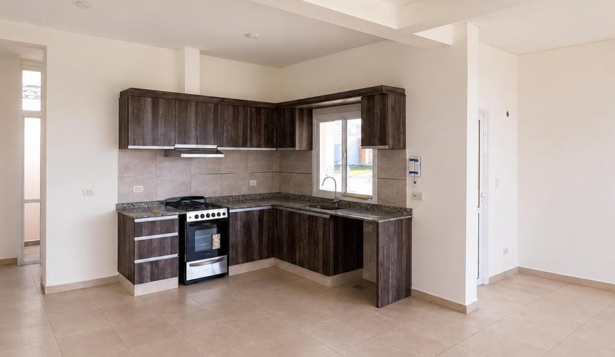 Foto de Hermosa Casa con Patio y Churrasquera | 2 Dormitorios en Barrio Privado, imagen 5