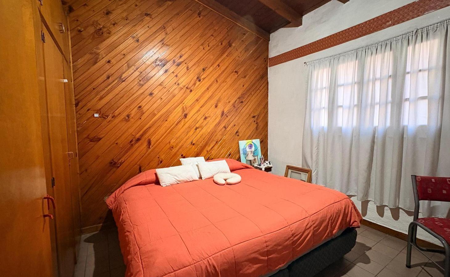 Foto de CASA EN GRAN OPORTUNIDAD - 2 Dormitorios y 1 Baño - CIUDAD, imagen 2