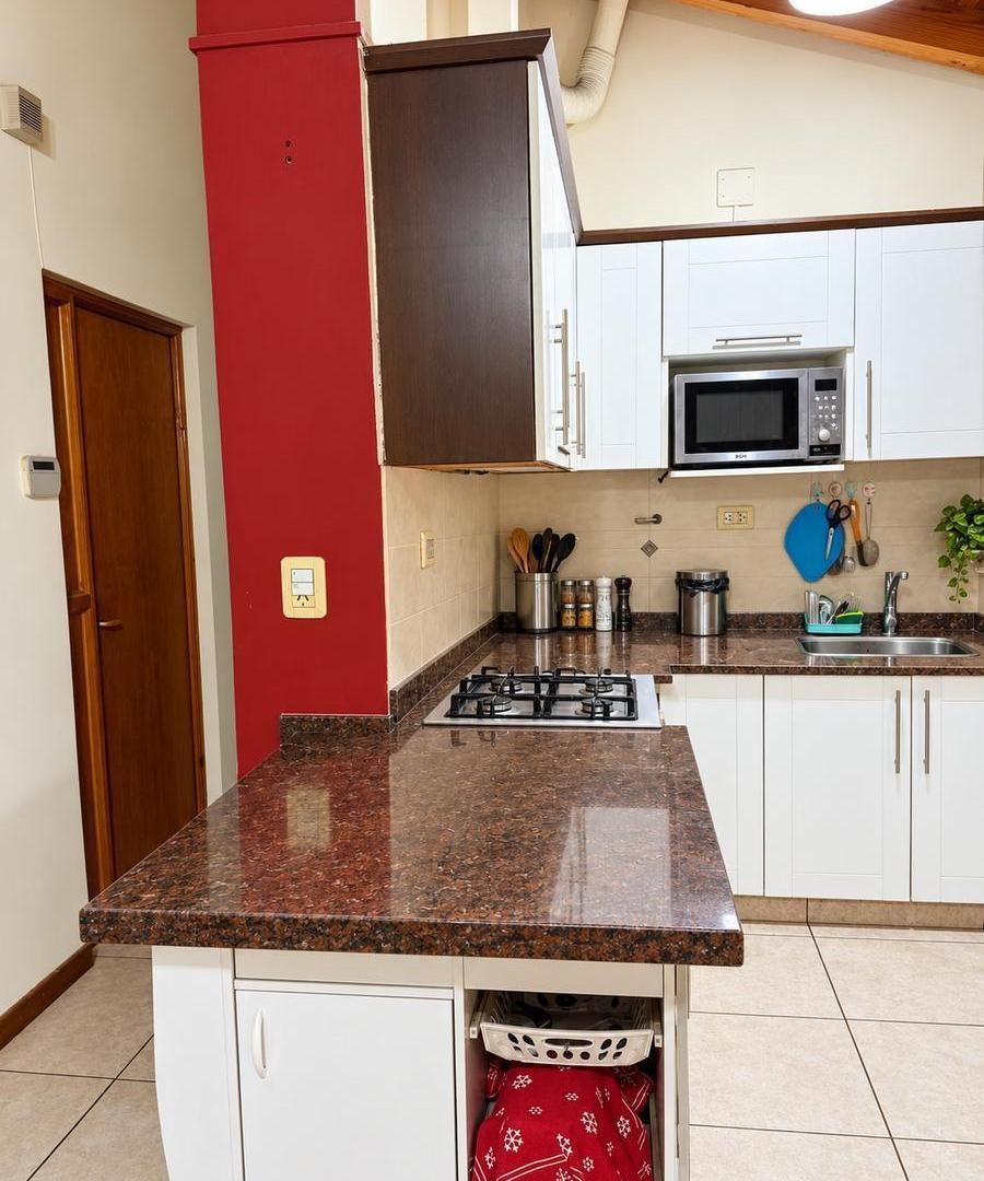 Foto de VENTA Casa 3 dormitorios -Terraza -B° Reconquista . Las Heras, imagen 3