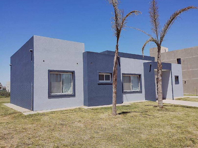 Casa en Venta 4 ambientes Lagos de Canning