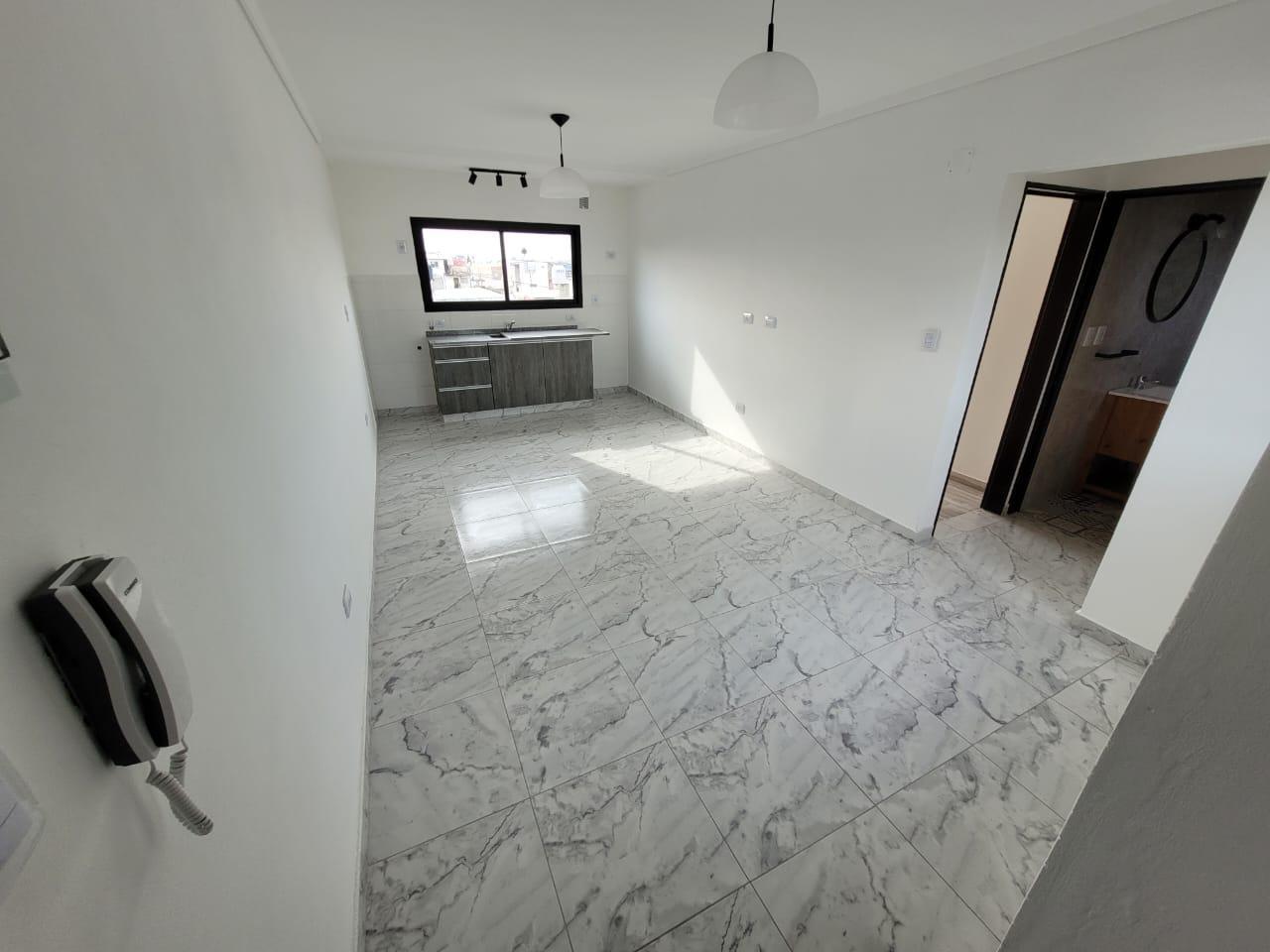 Foto de Alquiler departamentos dos ambientes a entrenar con balcón y terraza, imagen 4