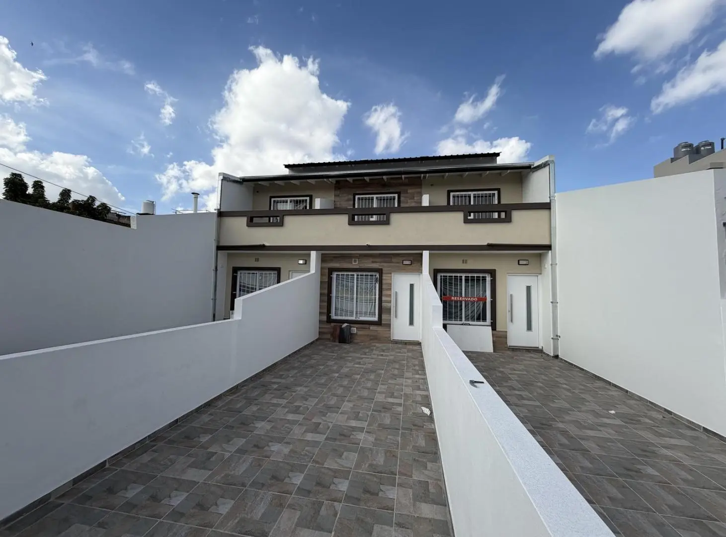 VENTA TRIPLEX DE 4 AMBIENTES CON COCHERA Y PATIO - SAN JUSTO 3