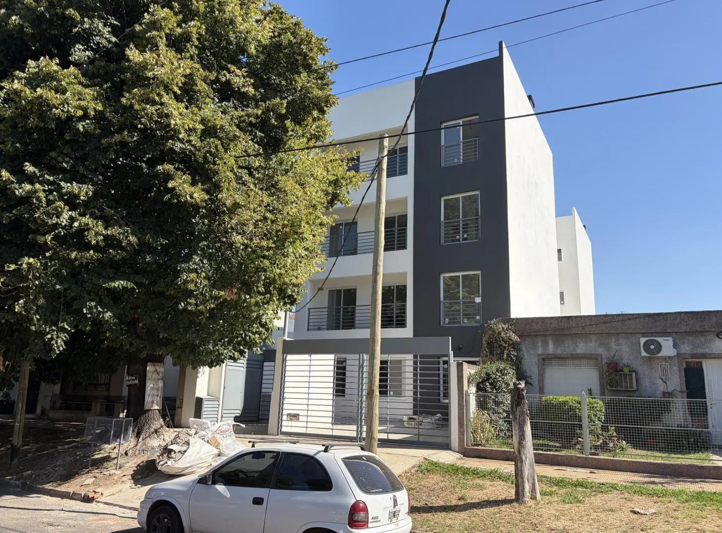 Venta Departamento de 3 ambientes en planta baja con dos patios 4