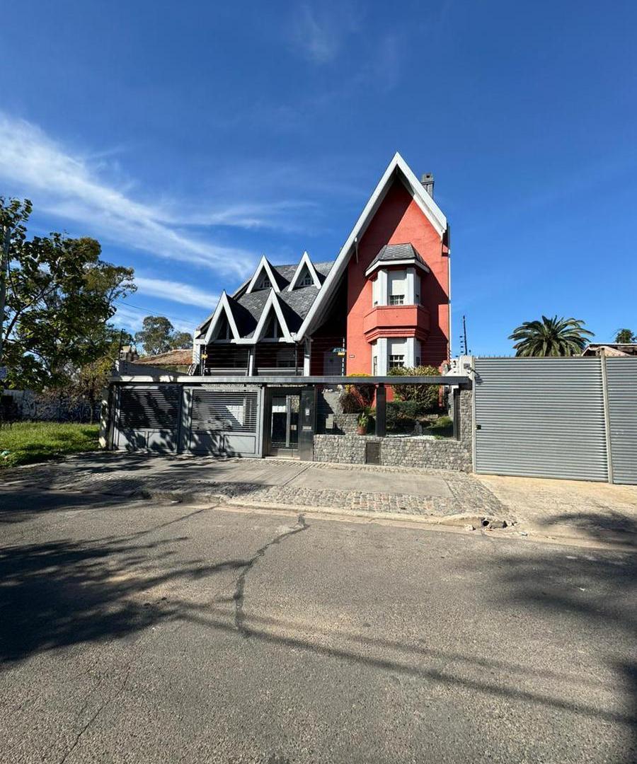 Casa en  venta 6 ambientes Ramos Mejía