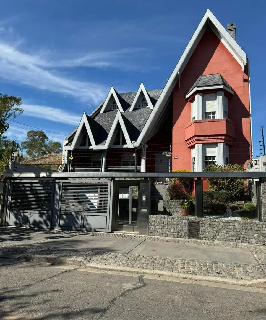 Casa en  venta 6 ambientes Ramos Mejía 3