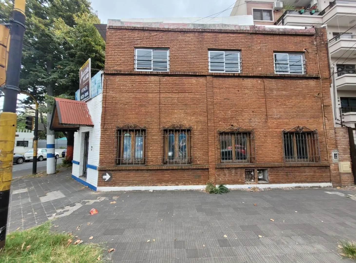 Local con oficinas en alquiler Morón 5