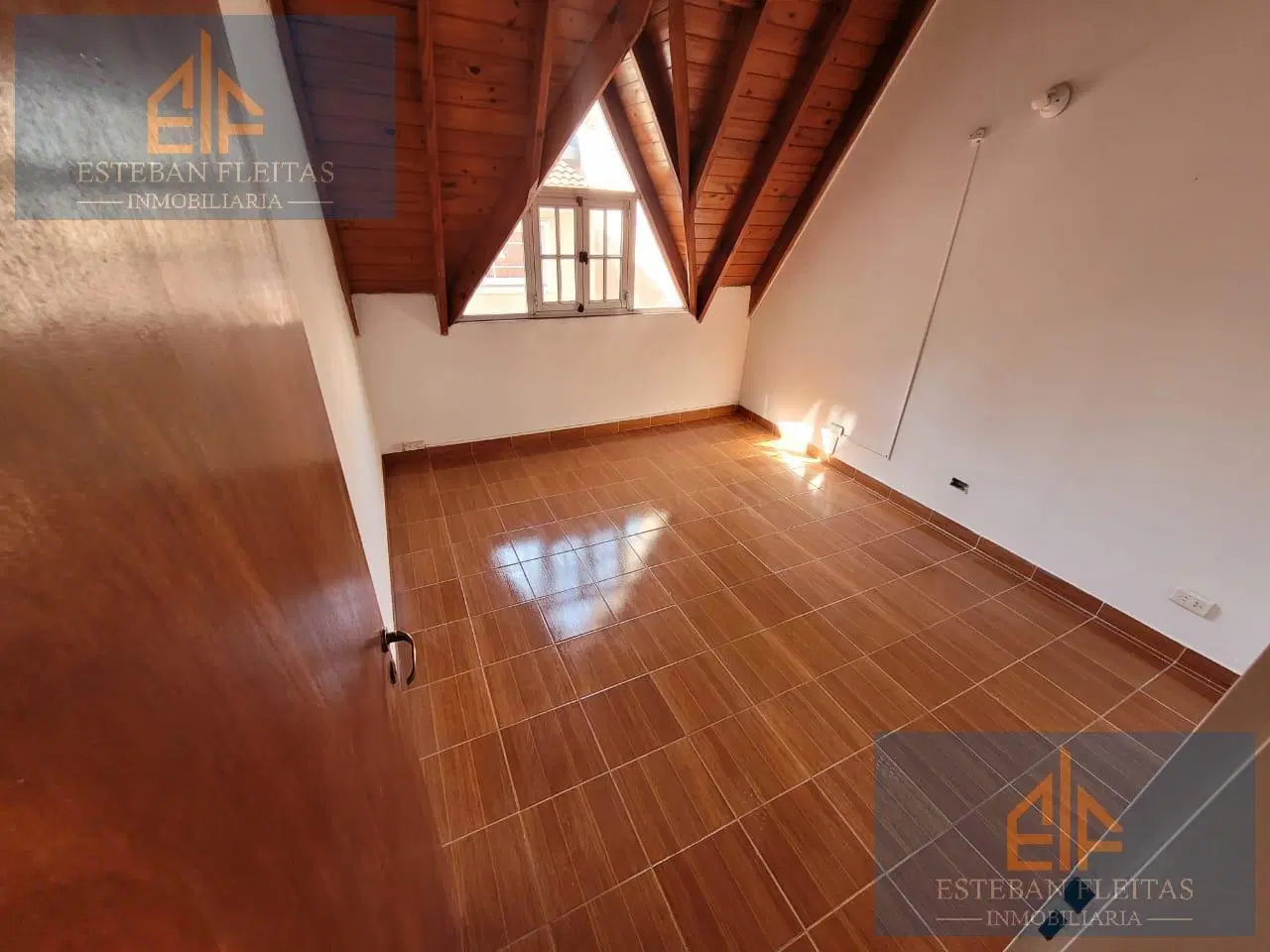 Dúplex en alquiler 3 ambientes 2 baños Morón 4