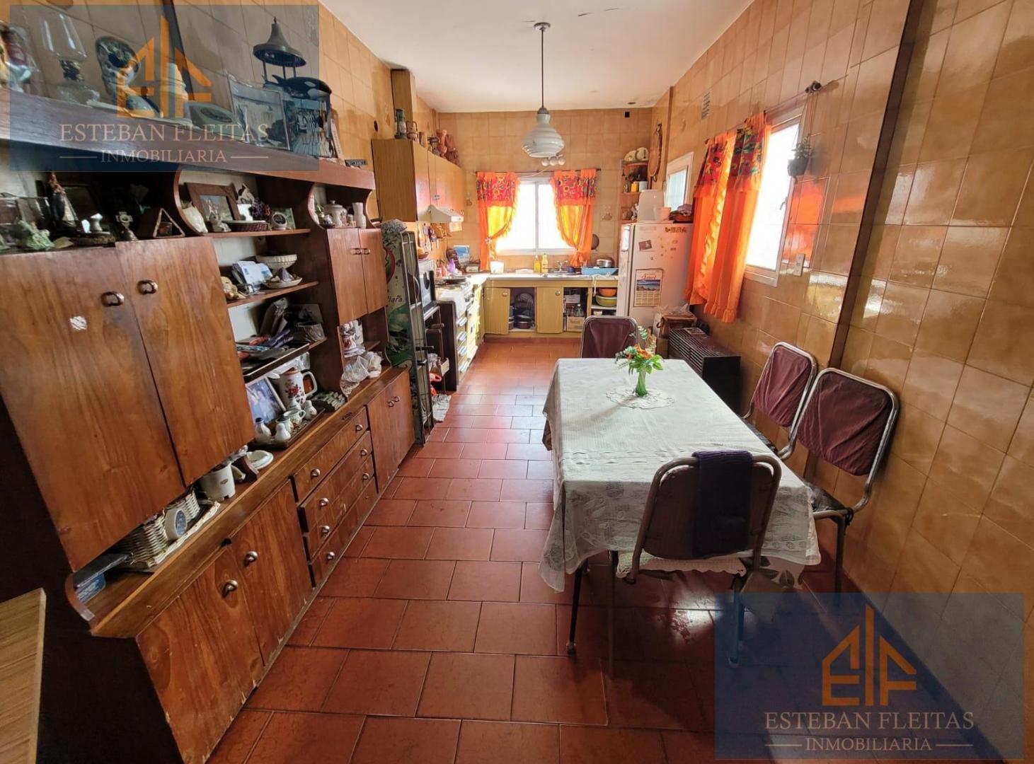 Foto de Casa con local en venta Moron sur, imagen 2