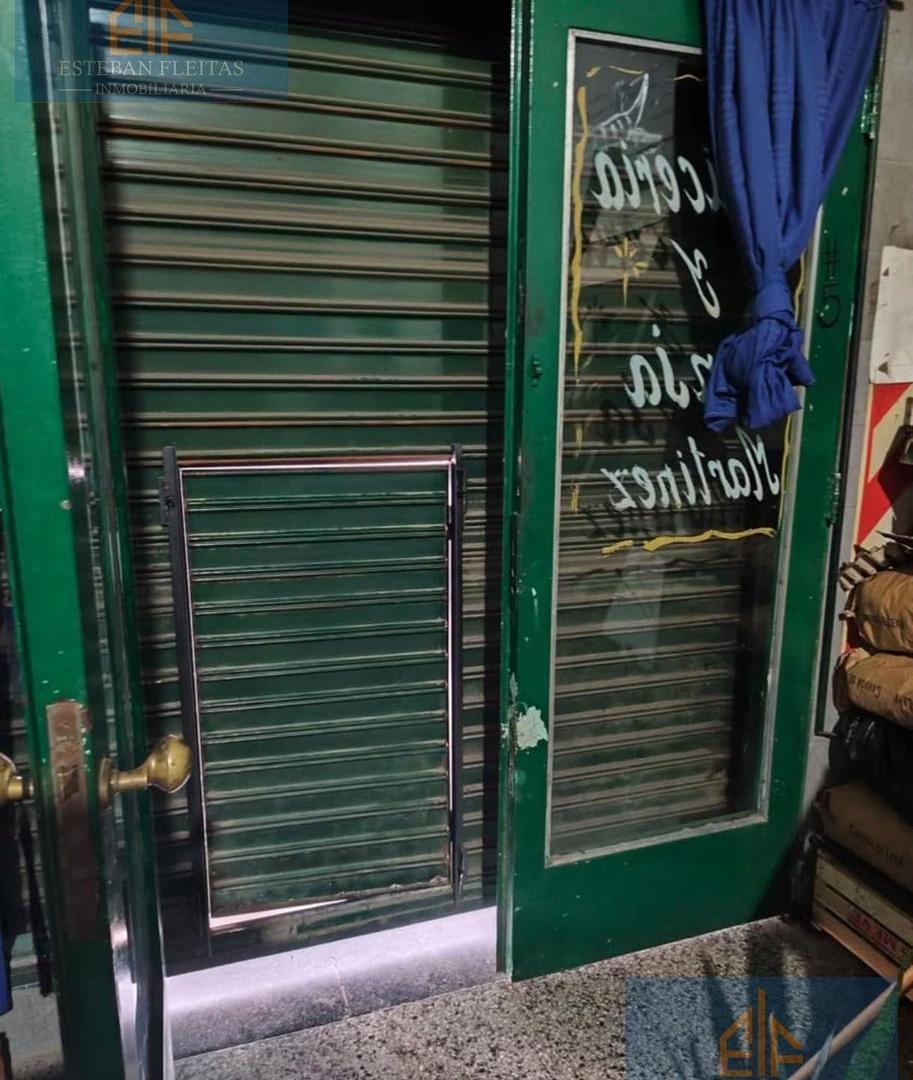 Foto de Alquiler Local comercial en Isidro Casanova, imagen 1