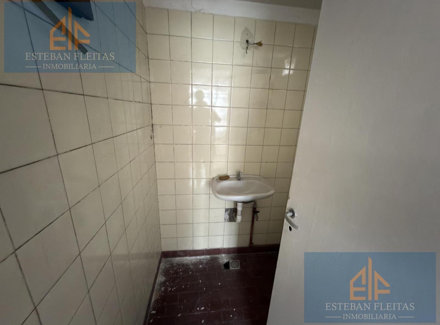 Foto de Alquile 6 Oficinas a una cuadra de la plaza - San Justo Centro, imagen 4
