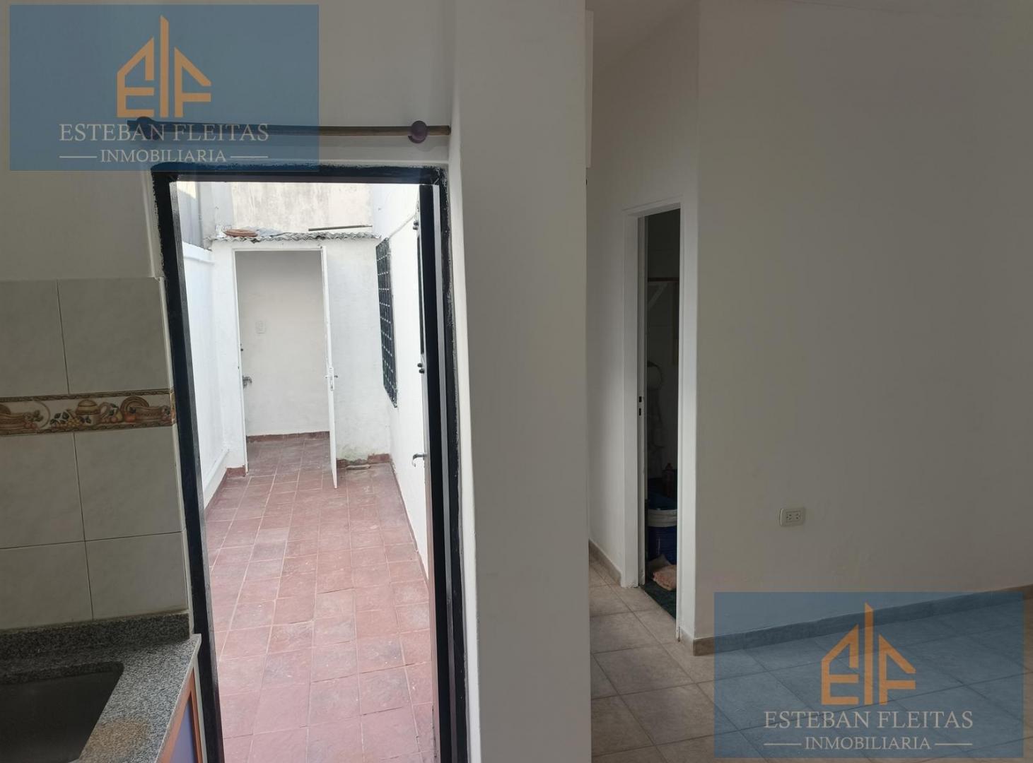 Foto de Alquiler de PH de 2 ambientes, Ramos Mejia, zona Oeste., imagen 1