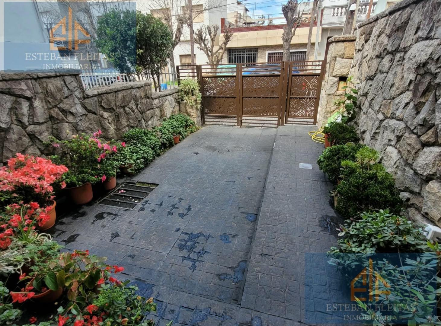 Foto de PH en venta de 4 ambientes con cochera Ramos Mejia, imagen 5