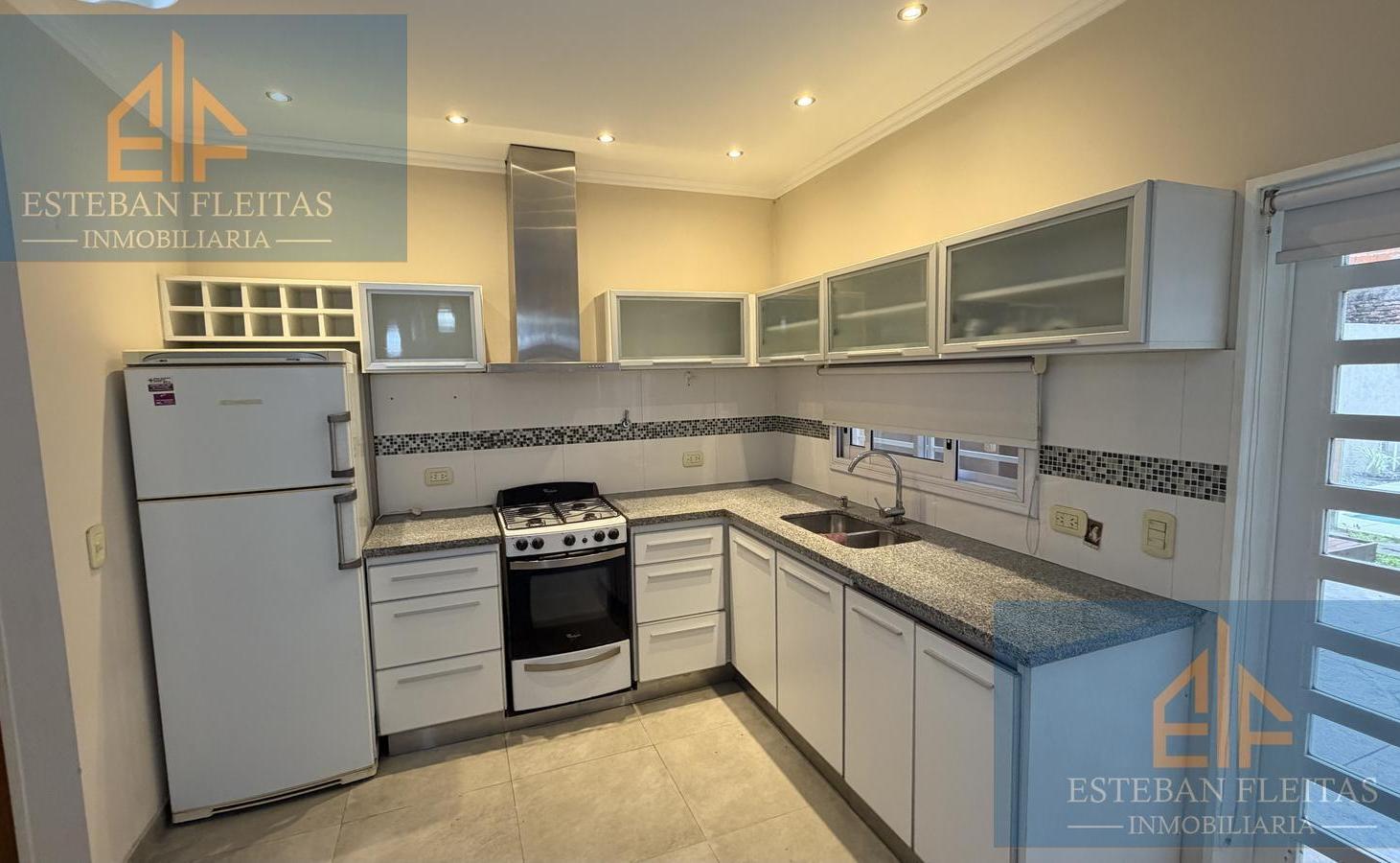 Foto de Alquiler dúplex de 4 ambientes de categoría con pileta - San Justo, imagen 3
