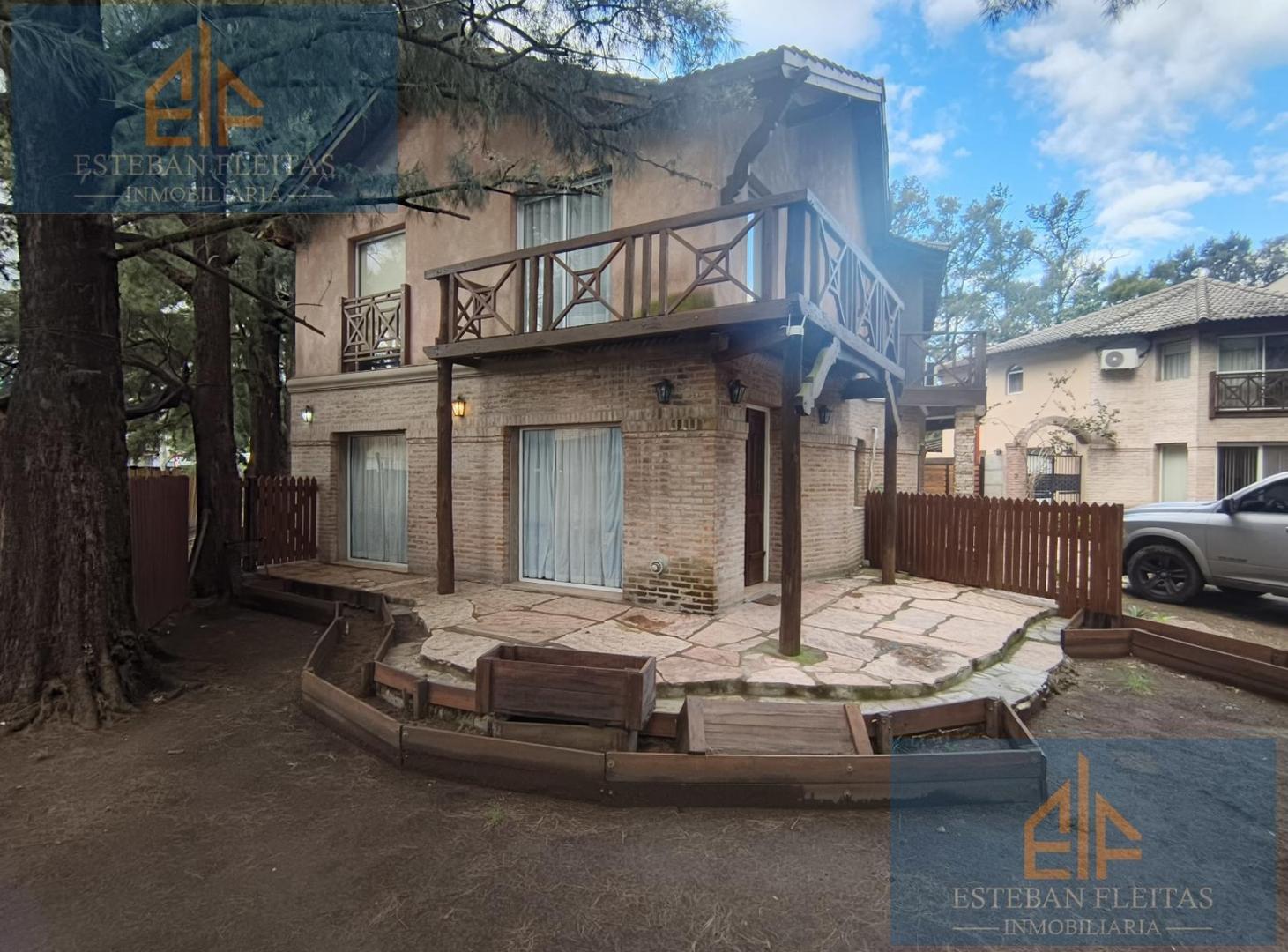 Foto de Venta de casa de 4 ambientes con cochera, en Barrio cerrado, Ituzaingó, imagen 1