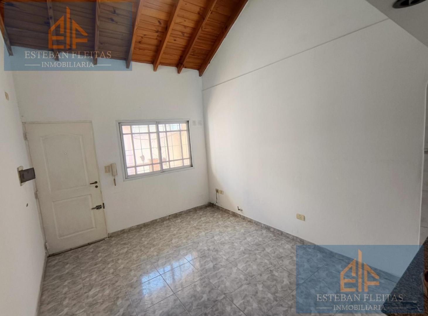 Foto de Alquiler de PH de 3 ambientes en San Justo, La Matanza., imagen 1