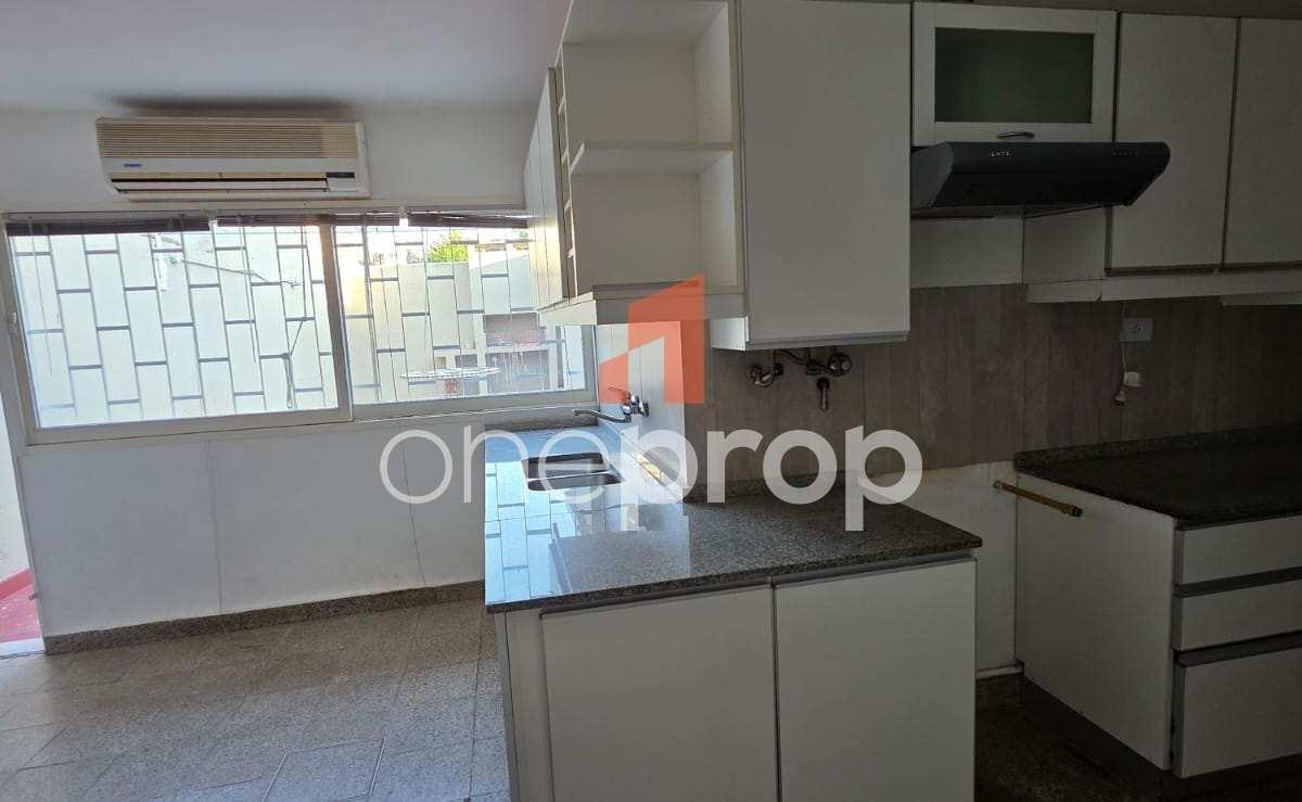 La Casita Ideal Al Precio Justo! Compra Esta Casa Reciclada a Muy Buen Precio! 4