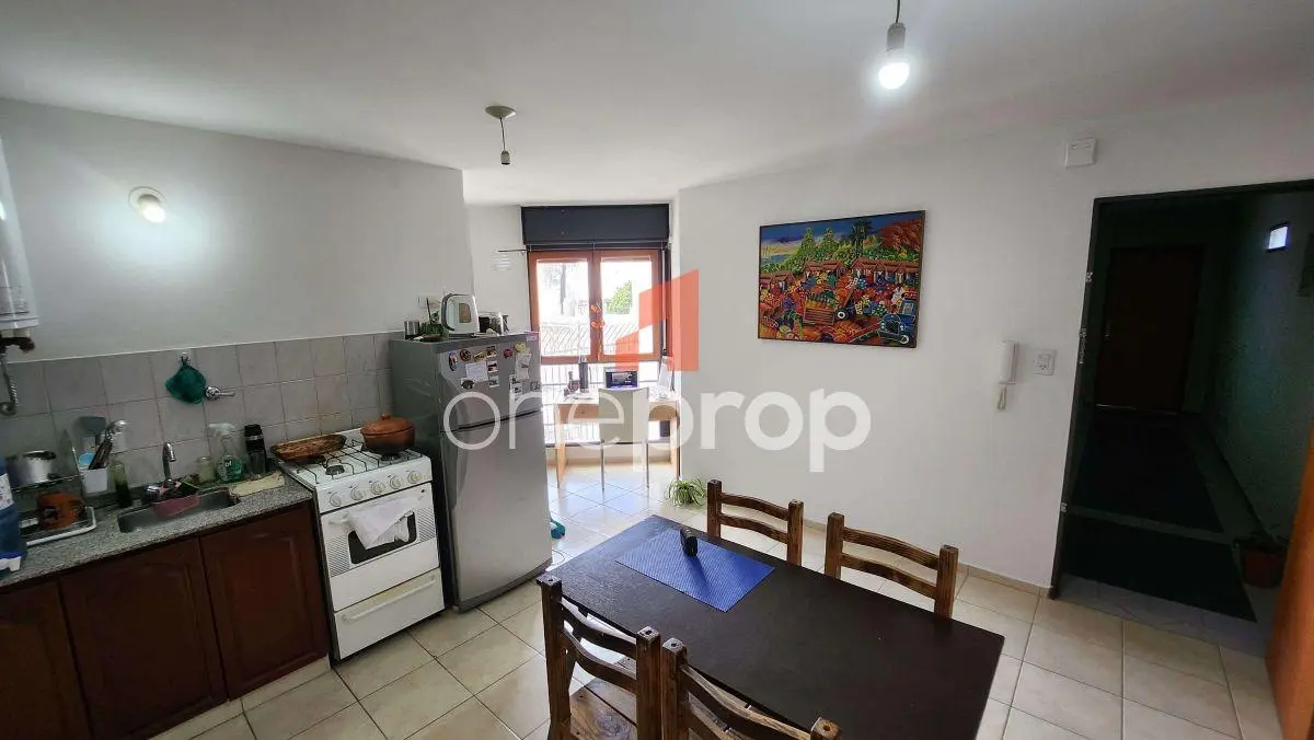 NO APTO CREDITO! IMPECABLE Y MUY BUEN PRECIO!! 1 DORM. INTERNO. ALBERDI 5