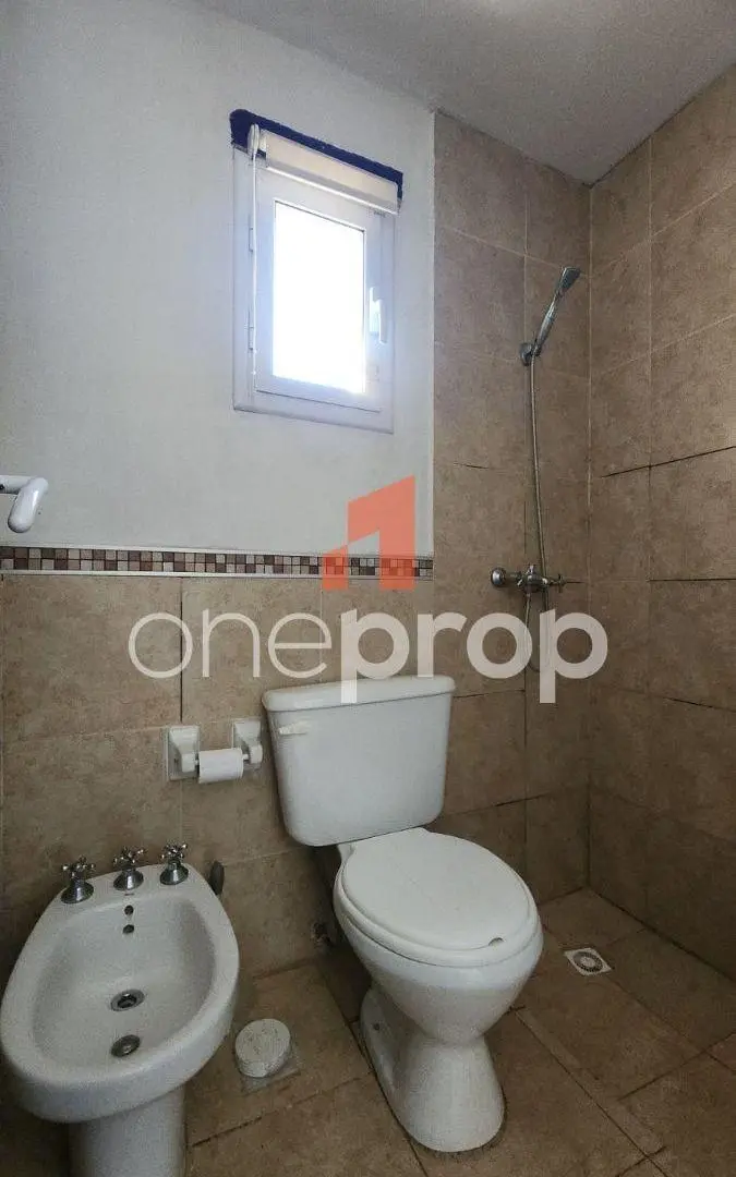 BUSCAS TRANQUILIDAD, SEGURIDAD Y CERCANIA? ESTA ESTA LA CASA PARA VOS! CON TODOS LOS SERVICIOS! 8