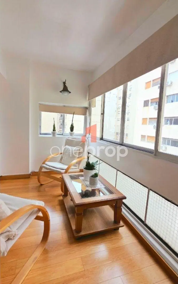 TREMENDO DEPTO IMPECABLE TOTALMENTE REMODELADO, PARECE DE REVISTA! CON COCHERA 2