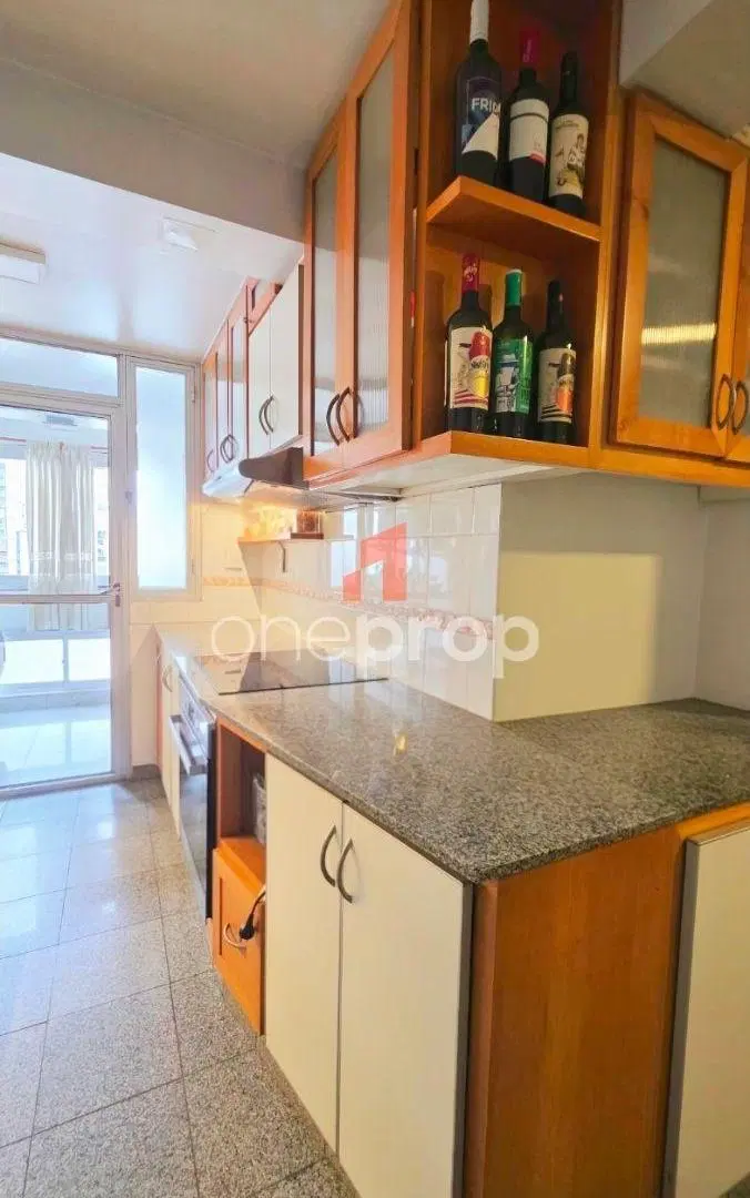 TREMENDO DEPTO IMPECABLE TOTALMENTE REMODELADO, PARECE DE REVISTA! CON COCHERA 4